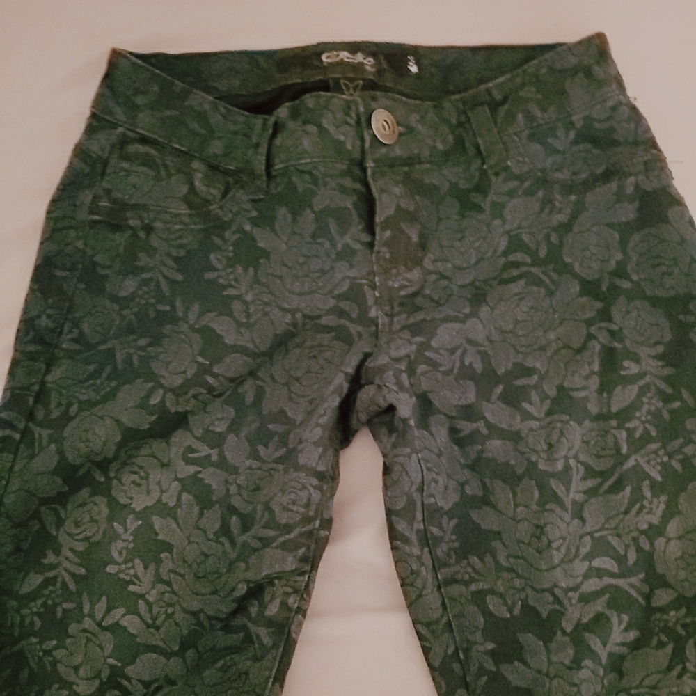 Flower printed pants
